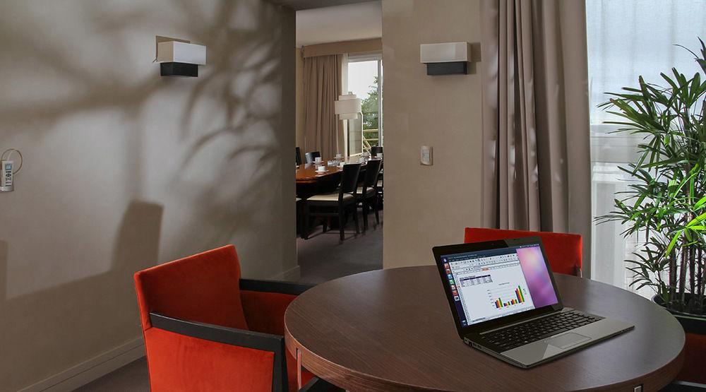 Howard Johnson Plaza Resort & Casino Mayorazgo Parana Ngoại thất bức ảnh A typical hotel room