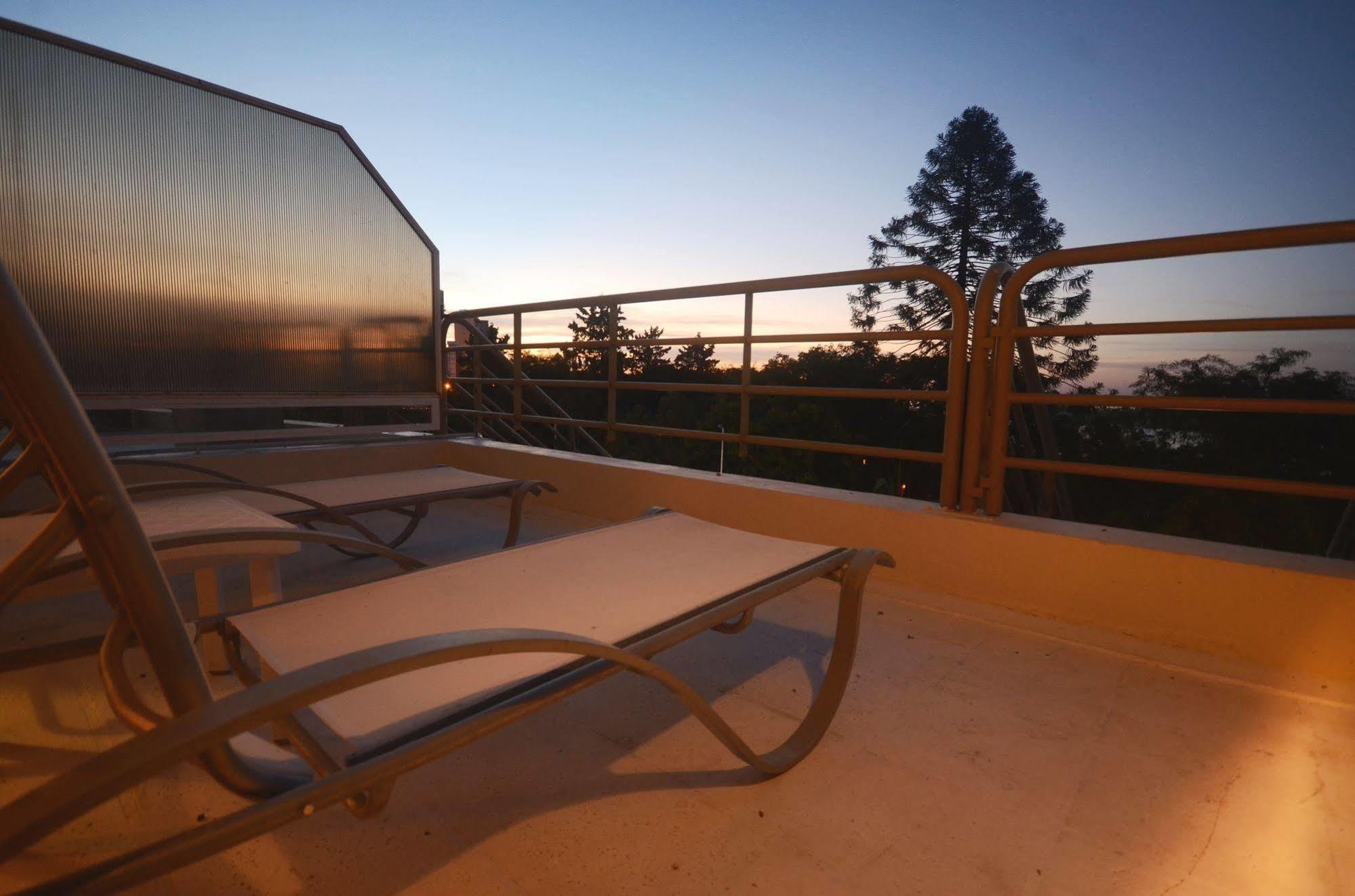 Howard Johnson Plaza Resort & Casino Mayorazgo Parana Ngoại thất bức ảnh The rooftop terrace