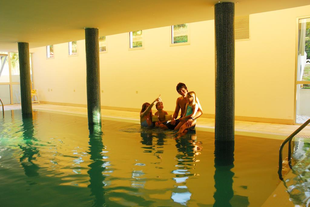 Howard Johnson Plaza Resort & Casino Mayorazgo Parana Ngoại thất bức ảnh The swimming pool at the hotel