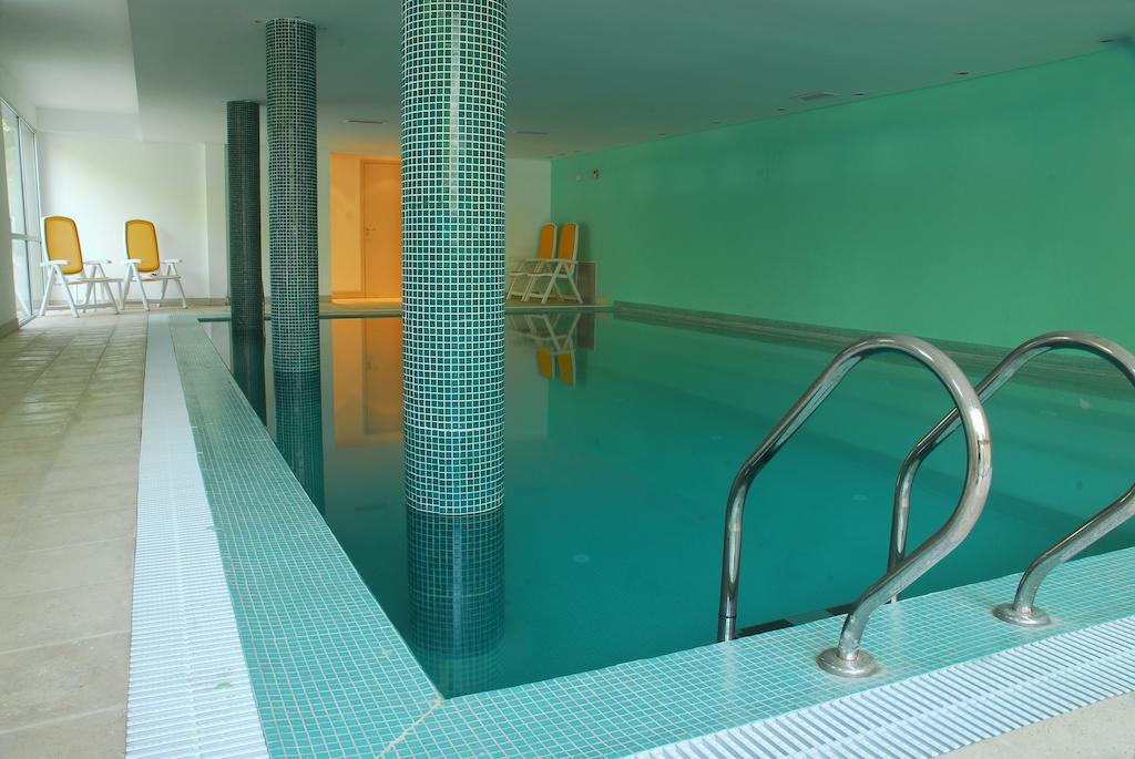 Howard Johnson Plaza Resort & Casino Mayorazgo Parana Ngoại thất bức ảnh A swimming pool